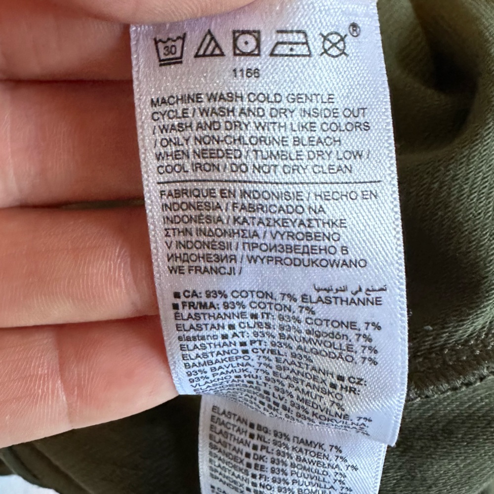 Athleta Women’s Aspen Olive Farallon Weekender Snap Ankle Pants- Size Small - Picture 4 of 16